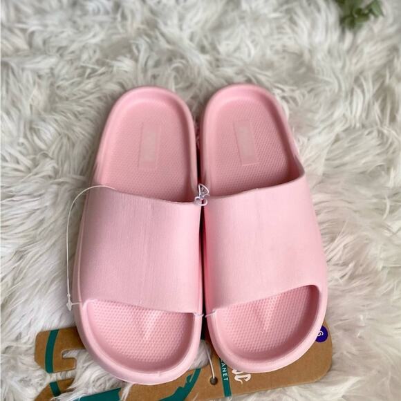 NWT Mad Love Star Slide Sandals SIZE 6 - Picture 2 of 7